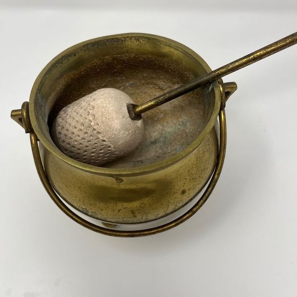 Vintage Solid Brass 3 Footed Fireplace Smudge Pot with Lid - Picture 4 of 8